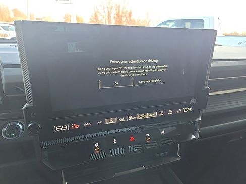 Used 2025 GMC Hummer EV 3X image 55