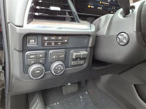 New 2026 Chevrolet Suburban Premier image 11