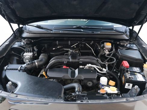 Used 2016 Subaru Outback 2.5i Limited image 18