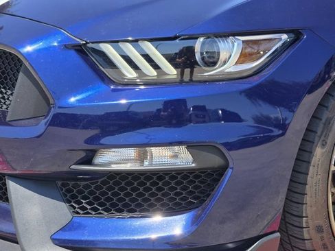 Used 2018 Ford Mustang Shelby GT350 w/ Convenience Package RWD image 9
