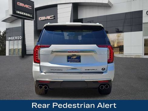Used 2024 GMC Yukon Denali w/ Denali Reserve Package RWD image 25