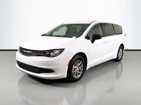 New 2026 Chrysler Voyager LX FWD image 3