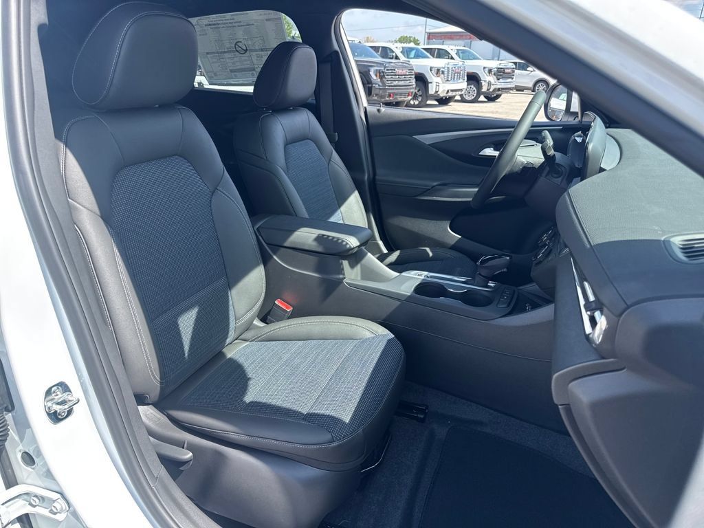New 2026 Buick Envista Preferred w/ Convenience I Package FWD image 11