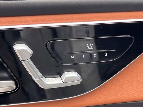 Certified 2025 Mercedes-Benz GLC 43 AMG 4MATIC image 23