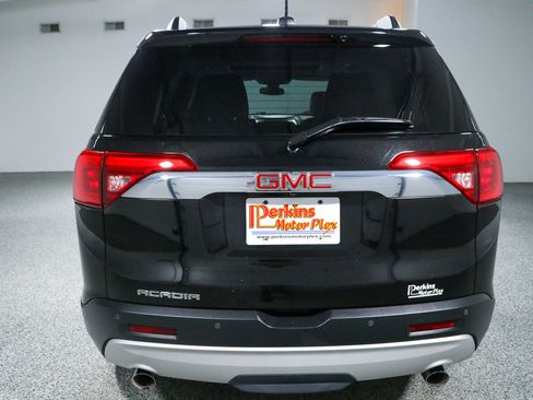 Used 2018 GMC Acadia SLT FWD image 8