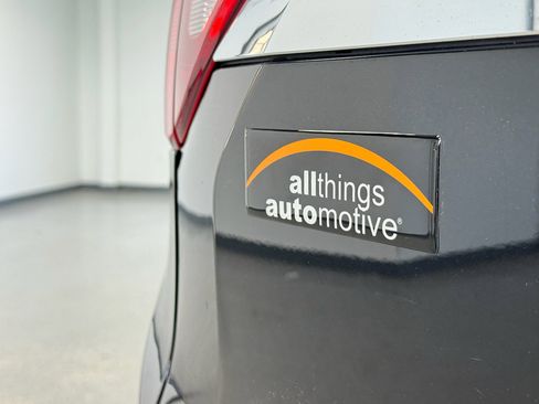 Used 2017 GMC Acadia SLE image 37