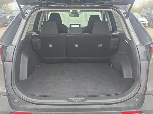 Used 2025 Toyota RAV4 LE AWD/4WD image 13