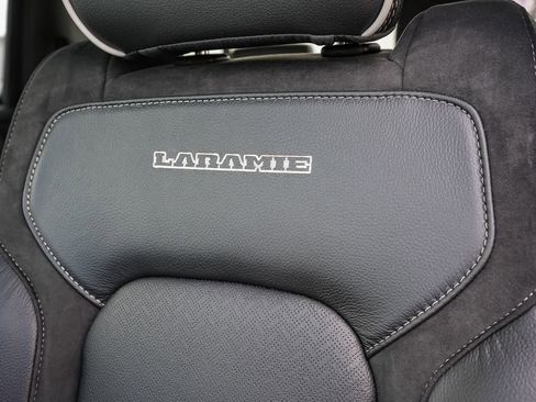 New 2026 RAM 1500 Laramie AWD/4WD image 26