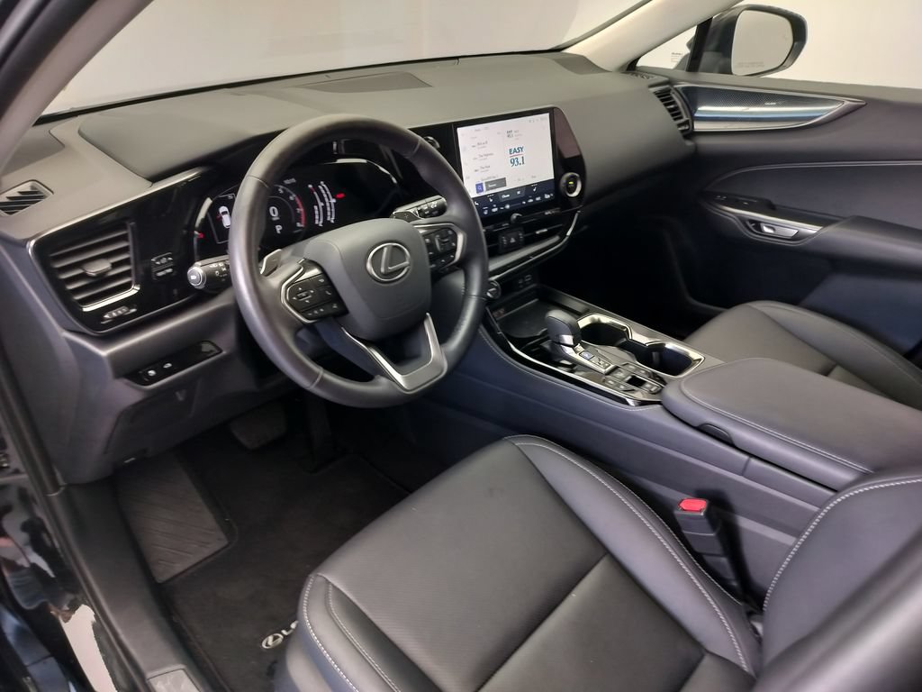 Used 2026 Lexus NX 350 AWD w/ Cold Area Package image 4