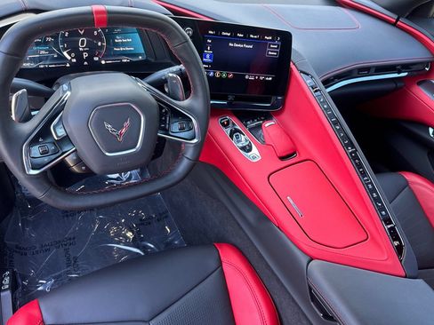 Used 2023 Chevrolet Corvette Stingray Preferred Conv w/ Z51 Performance Package RWD image 13