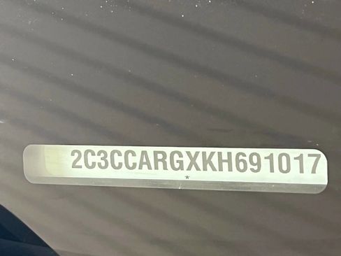 Used 2019 Chrysler 300 Touring w/ Sport Appearance Package image 36