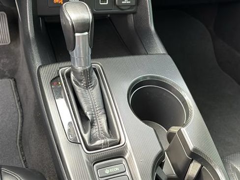 Used 2024 Honda Civic EX-L image 18