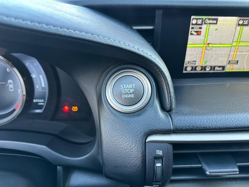 Used 2017 Lexus RC 350 image 38