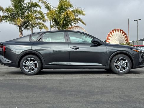 New 2026 Kia K4 FWD image 3