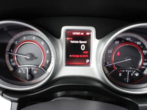 Used 2020 Dodge Journey SE w/ Blacktop Package FWD image 10