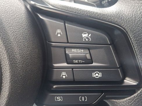 Certified 2025 Subaru Crosstrek 2.0i Premium image 21