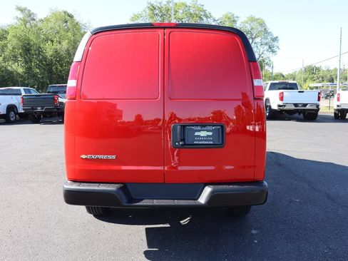 New 2026 Chevrolet Express 2500 w/ Driver Convenience Package RWD image 29