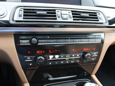 Used 2012 BMW ALPINA B7 image 39