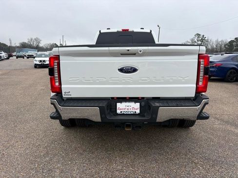 Used 2023 Ford F350 Lariat w/ Lariat Ultimate Package image 9