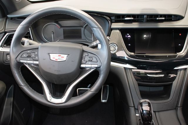 Used 2024 Cadillac XT6 Sport AWD/4WD image 18
