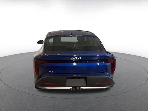 Used 2025 Kia K4 LXS image 12