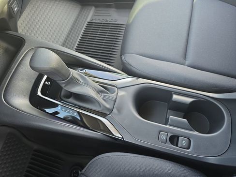 Used 2025 Toyota Corolla LE image 25