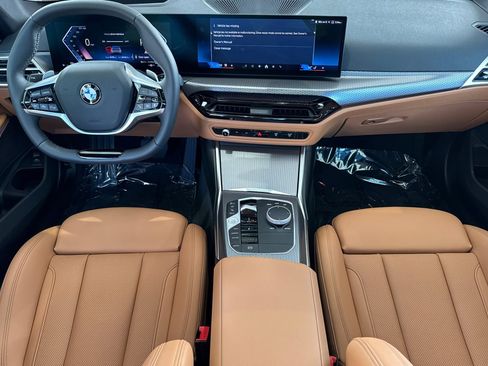 Certified 2025 BMW 330i xDrive Sedan AWD/4WD image 17
