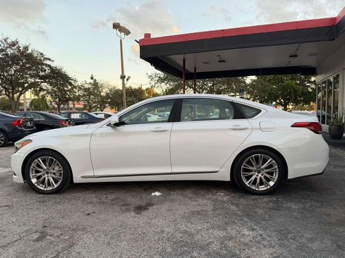 Used 2015 Hyundai Genesis 3.8 w/ Option Group 04 image 2