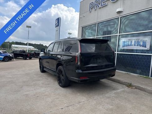 Used 2024 Cadillac Escalade Premium Luxury image 5