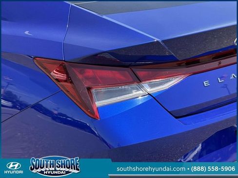 Certified 2023 Hyundai Elantra SEL FWD image 12