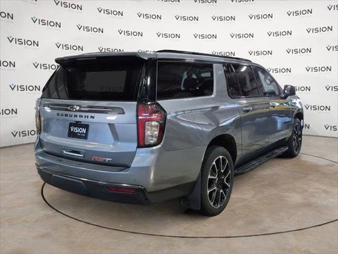 Used 2022 Chevrolet Suburban RST w/ Luxury Package image 5