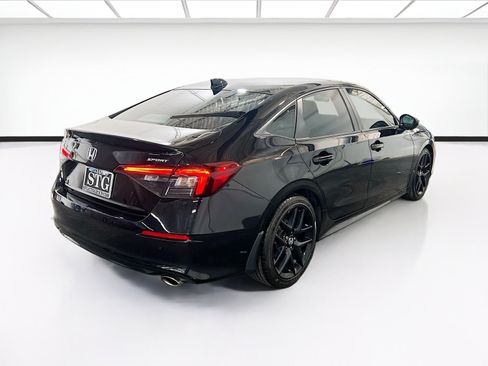 Used 2025 Honda Civic Sport image 4