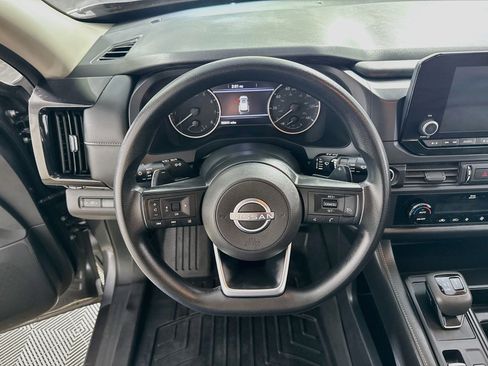 Used 2024 Nissan Pathfinder S AWD/4WD image 14