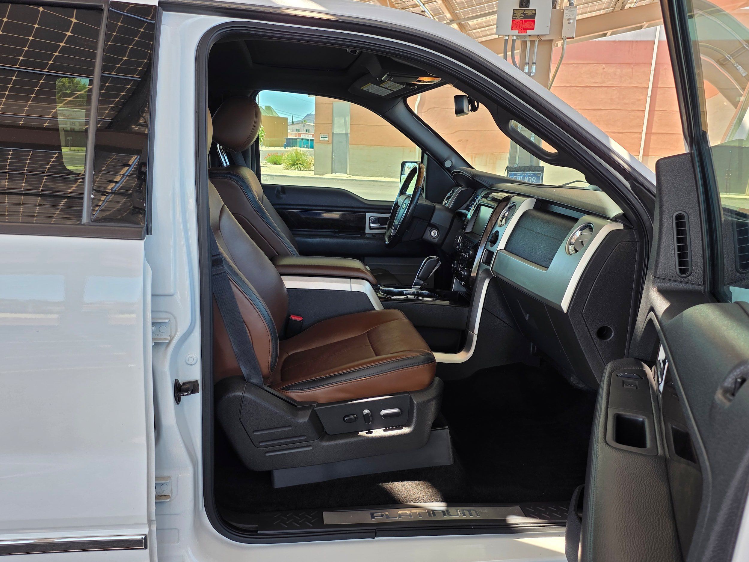 Used 2014 Ford F150 Platinum AWD/4WD image 28