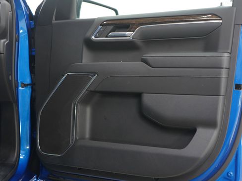 Used 2024 GMC Sierra 1500 Elevation image 9