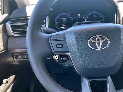 Certified 2025 Toyota Camry XLE w/ Premium Plus Package FWD image 23
