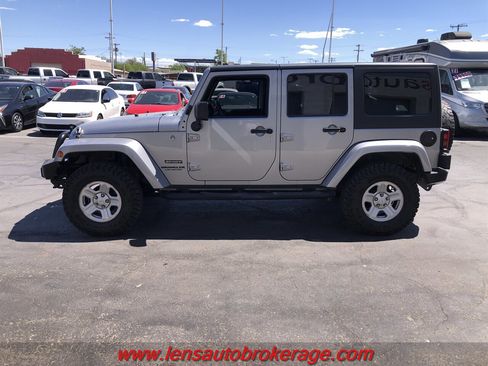 Used 2013 Jeep Wrangler Unlimited Sport w/ Connectivity Group image 5