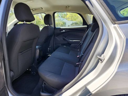 Used 2016 Ford Focus SE image 5