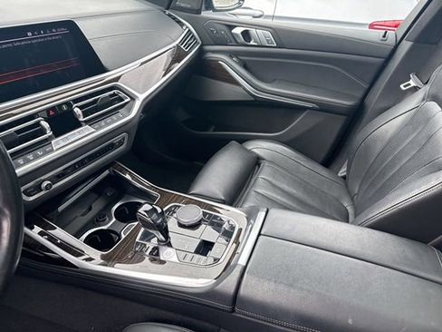 Used 2019 BMW X7 xDrive50i w/ M Sport Package image 21