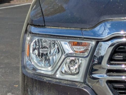 Used 2022 RAM 1500 Big Horn image 10