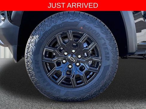 New 2026 Chevrolet Colorado Trail Boss AWD/4WD image 10