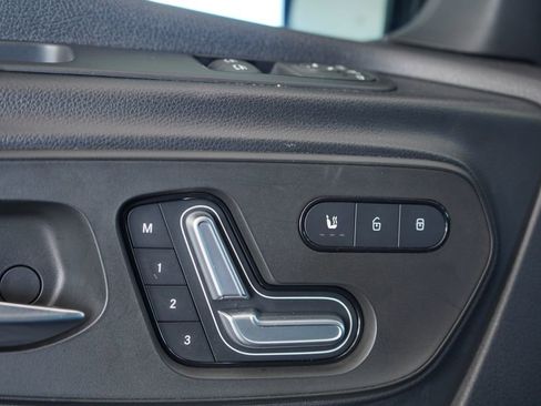 Used 2022 Mercedes-Benz Sprinter 2500 image 36