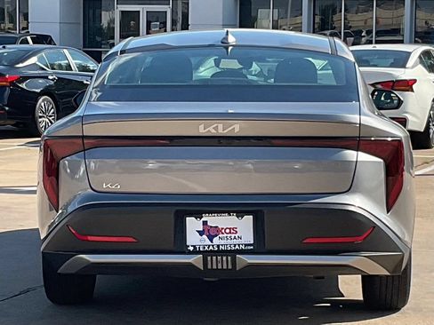 Used 2025 Kia K4 FWD image 5
