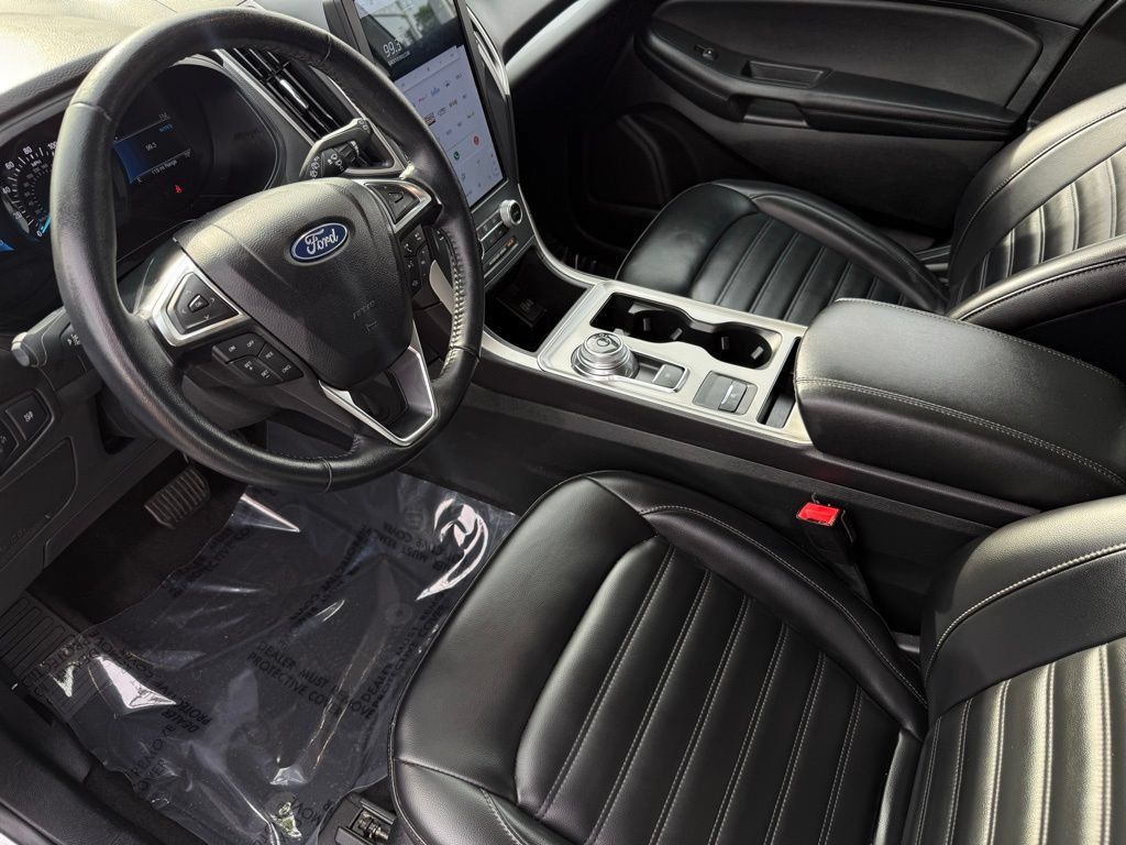 Used 2024 Ford Edge SEL AWD/4WD image 17