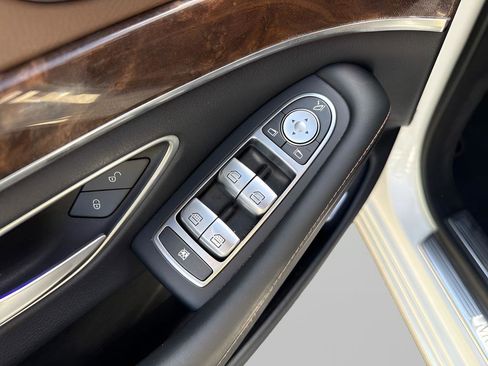 Used 2018 Mercedes-Benz S 560 4MATIC Sedan image 19