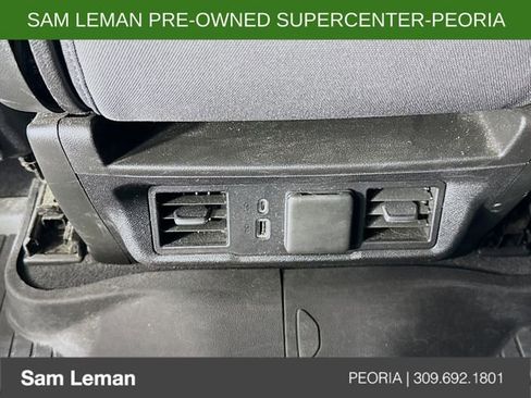 Used 2022 Chevrolet Silverado 1500 RST AWD/4WD image 25