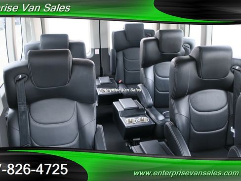 Used 2023 Ford Transit 350 XLT RWD image 14