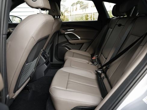 New 2025 Audi Q5 Premium image 24