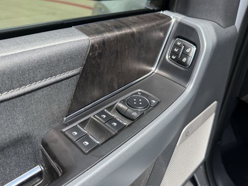 Used 2023 Ford F150 Lariat AWD/4WD image 11