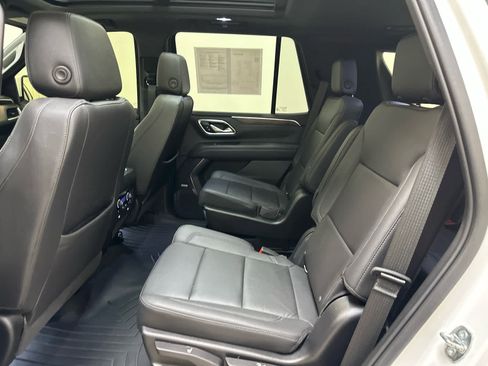 Used 2022 Chevrolet Tahoe Z71 w/ Luxury Package image 6